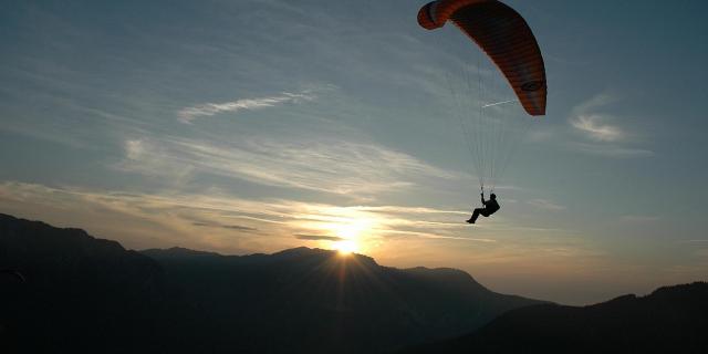 P Boisselier Paragliding Chartreuse 1920x960