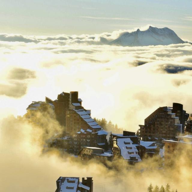 @avoriaz1800