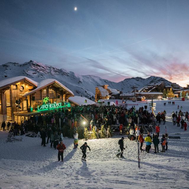 Folie Douce December 31, 2019 010 @oprim Media